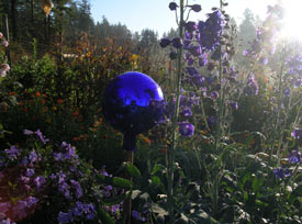 Blue Garden Globe